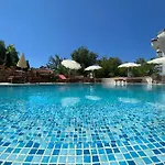 Moonstar Apart Otel 3*