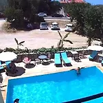 Moonstar Apart Otel