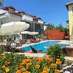 Moonstar Apart Otel