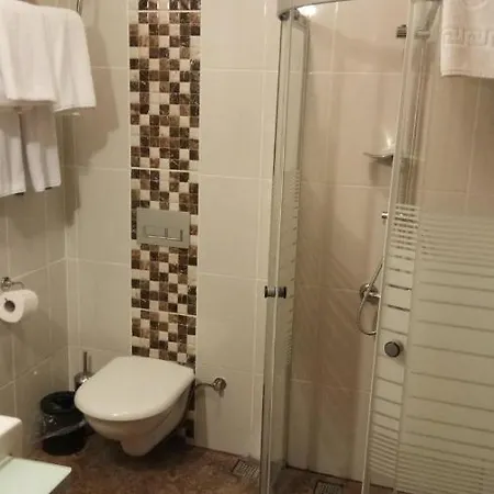 Oeldeniz Mmoonstr 公寓式酒店 3*