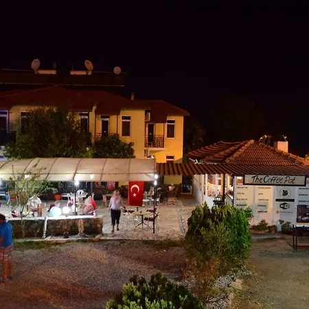 Oeldeniz Mmoonstr 公寓式酒店