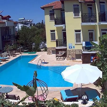 Oeldeniz Mmoonstr 公寓式酒店 3*